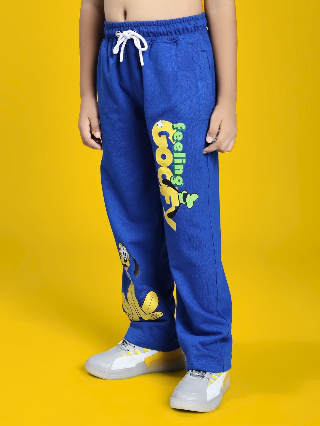 FEELING GOOFY JOGGER FOR BOYS AND GIRLS BLUE with cartoon character design in vibrant color on yellow background.