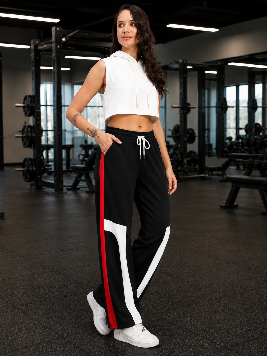 WOMEN RETRO RUNNER RELAXED-FIT JOGGERS BLACK