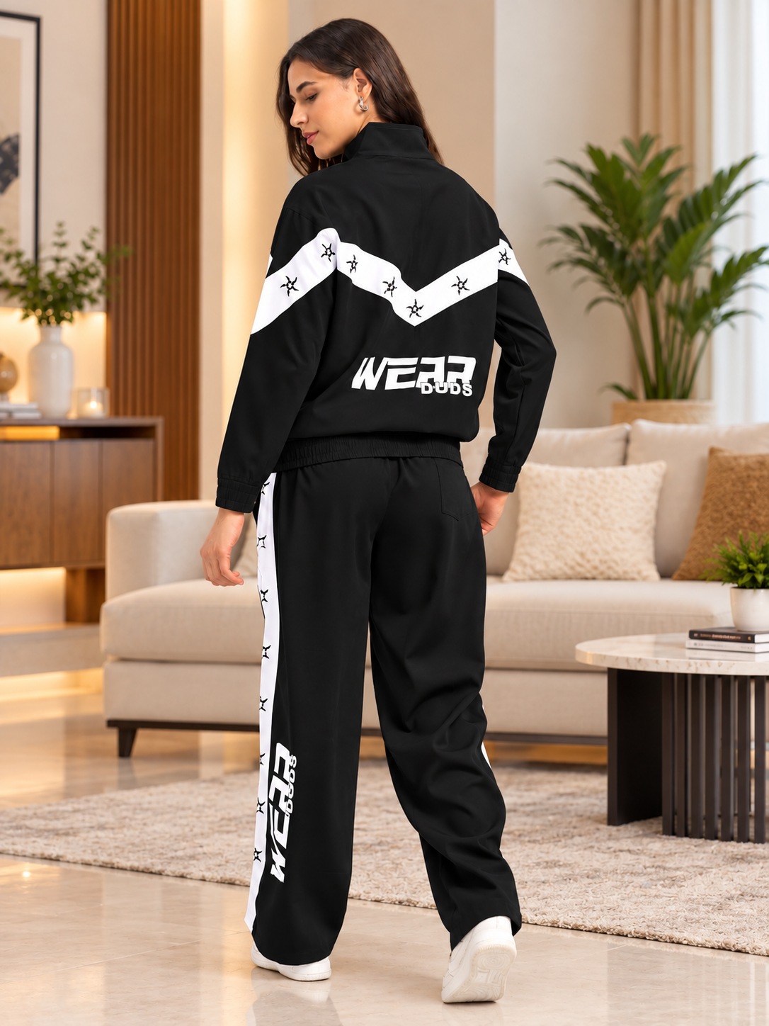WOMEN MATCHING LOOSE RELAXED JOGGER BLACK WHITE