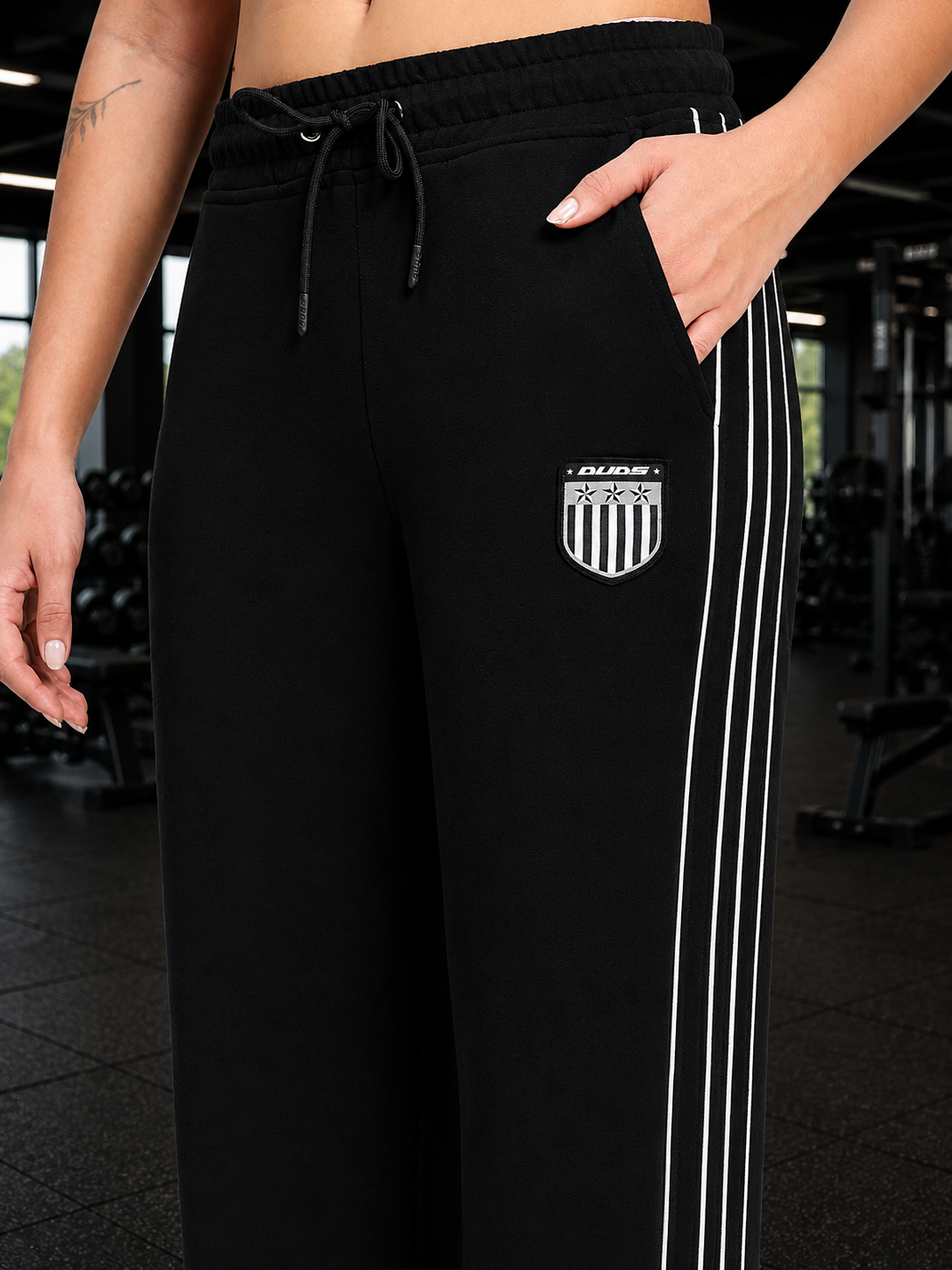 WOMEN BLACK OUT-FIT WIDE LEG JOGGERS BLACK
