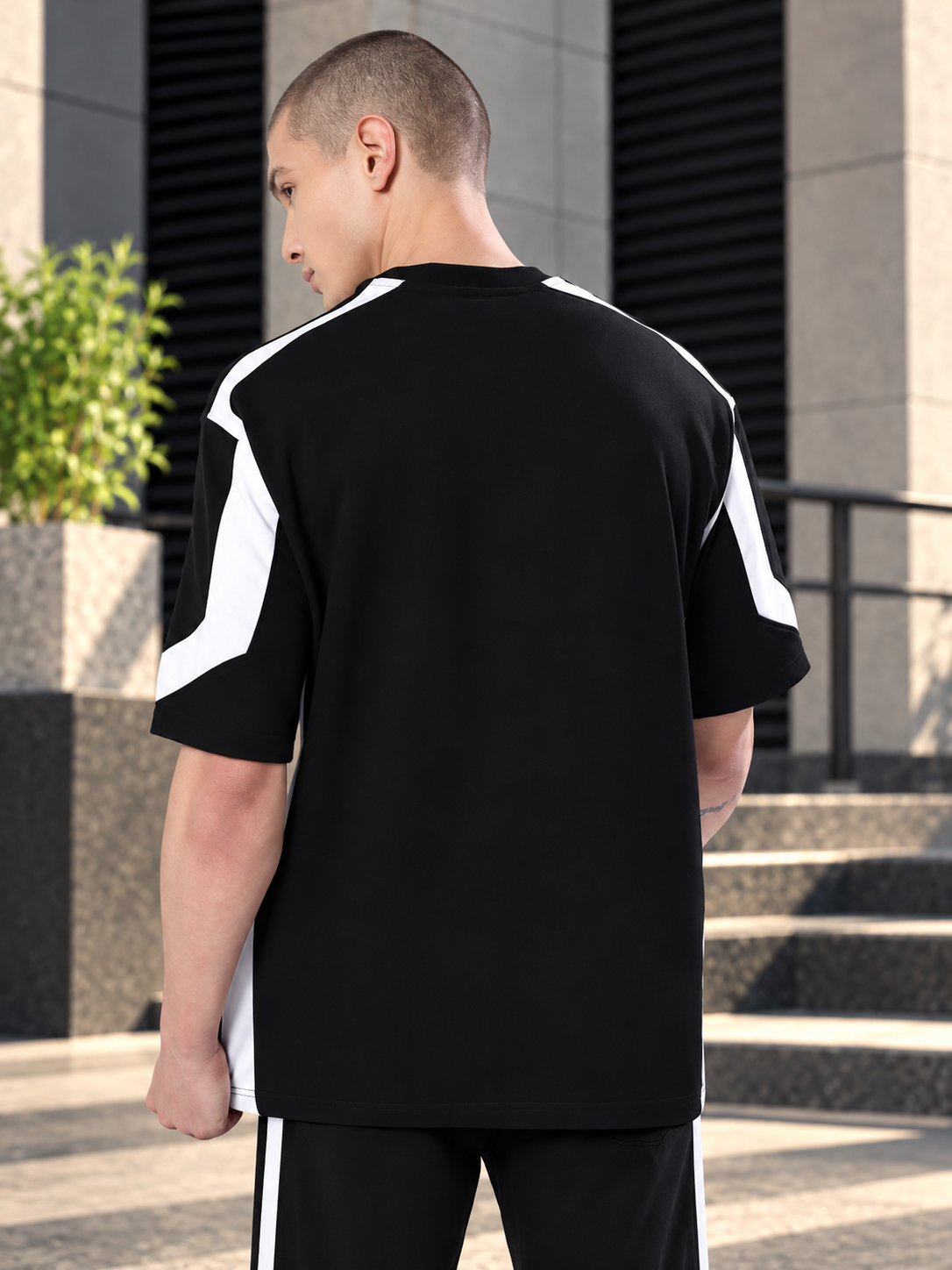 RUGBY OVER-SIZED T-SHIRT BLACK WHITE