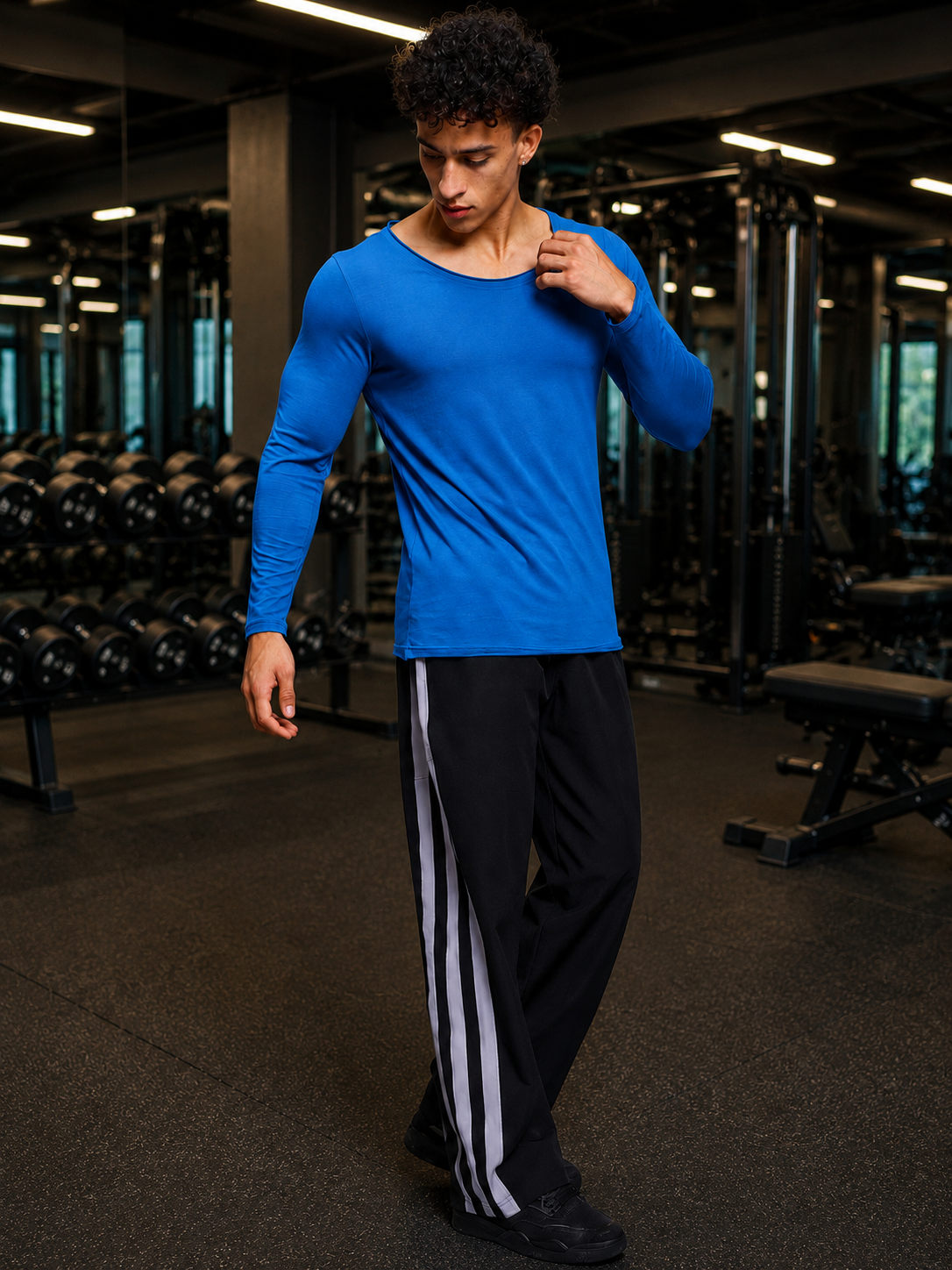 Stay sharp and comfortable in the JOEL SLIM FIT COTTON SWEATSHIRT ROYAL BLUE—sleek, soft, and perfect for modern everyday style.