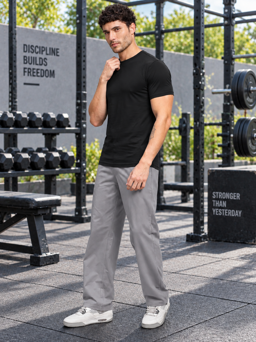 CLASSIC SLIM FIT T-SHIRT BLACK