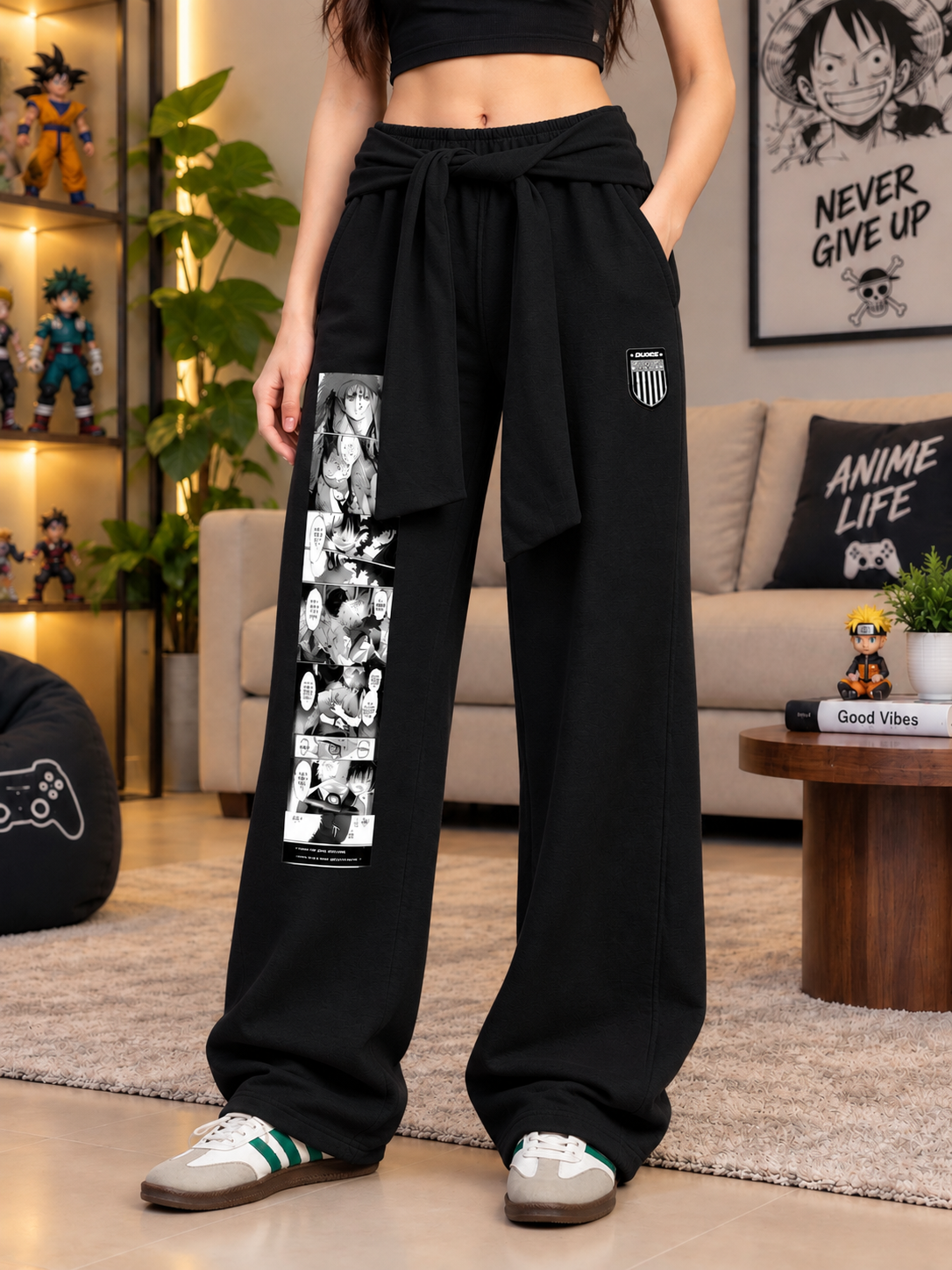 WOMEN CHILL GRAPHIC JOGGERS BLACK
