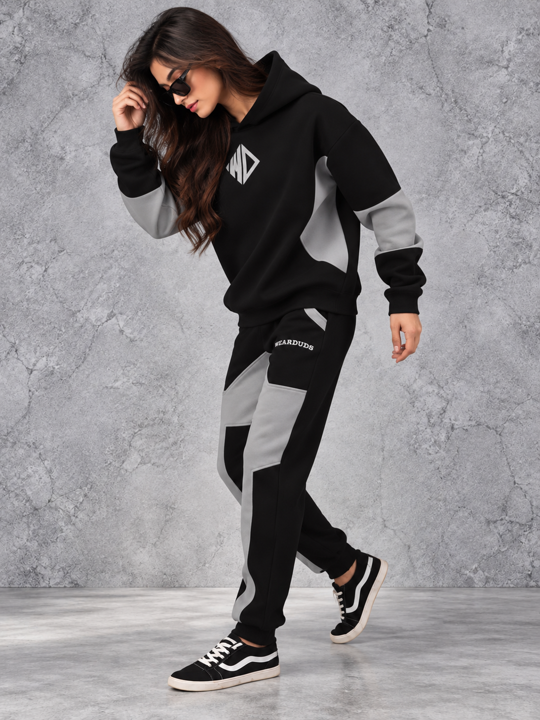 WOMEN WD GORBCORE HOODIE BLACK-GREY
