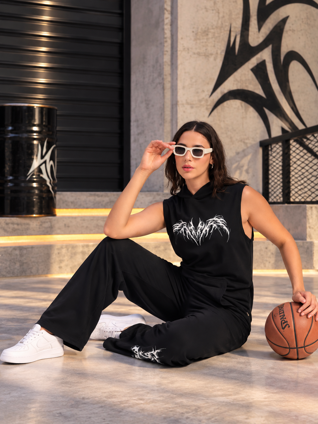WOMEN PHANTOM SLEEVELESS HOODED CO-ORD BLACK
