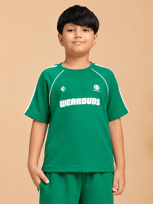 KIDS ROSTER T-SHIRT BOYS GIRLS GREEN WHITE worn by a boy, featuring a vibrant green color with sporty design.