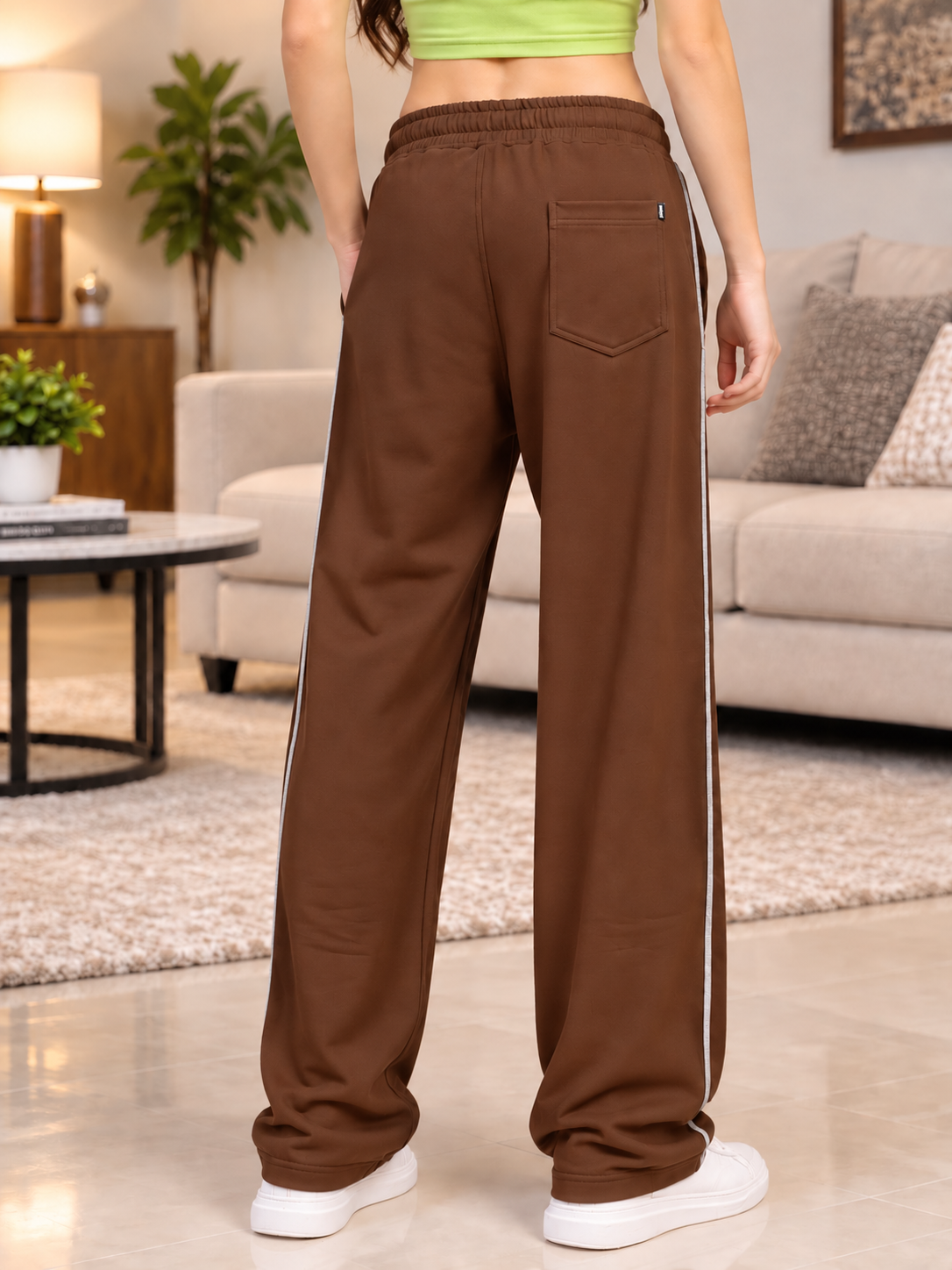 WOMEN BEAT MODE FIT JOGGERS BROWN
