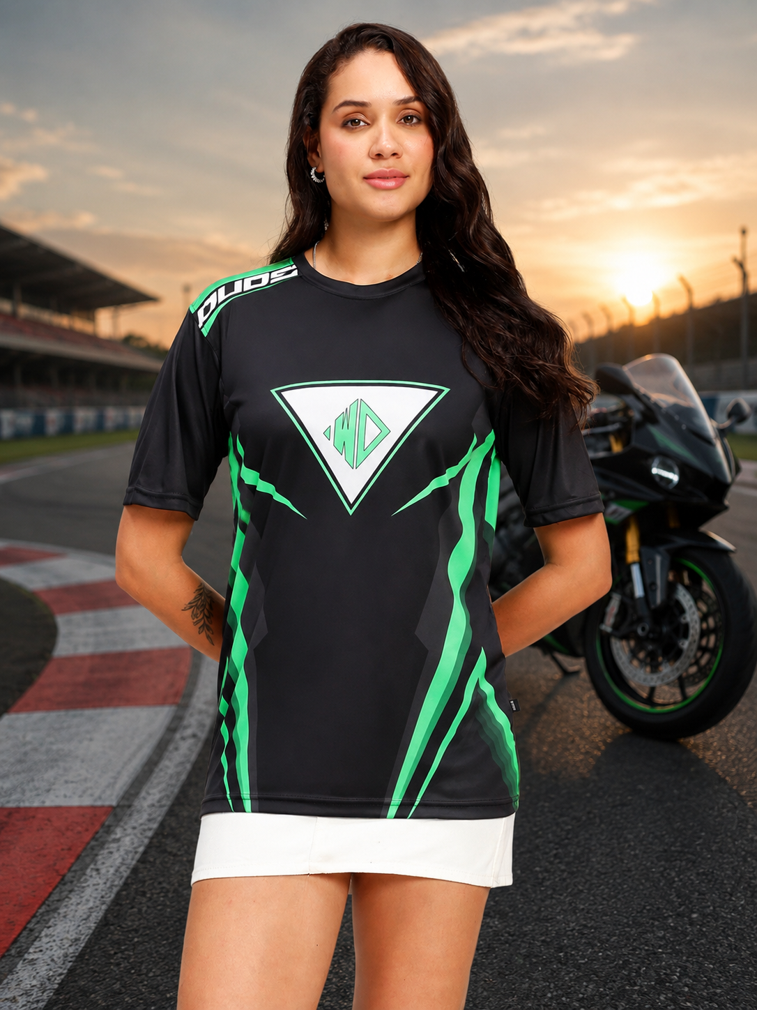 WOMEN APEX RACING REGULART-SHIRT BLACK