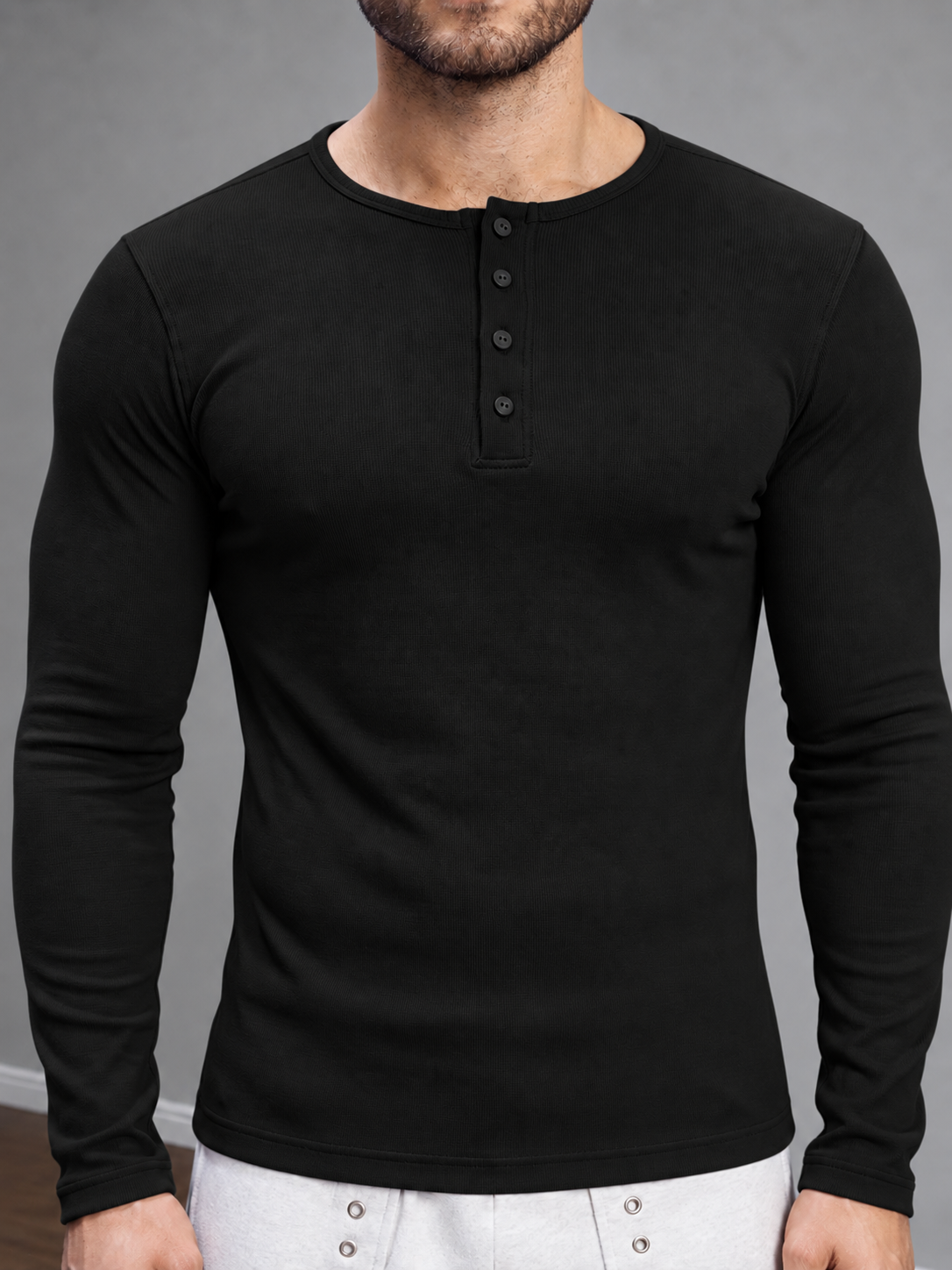ATHLETIC FIT BUTTON-UP BLACK