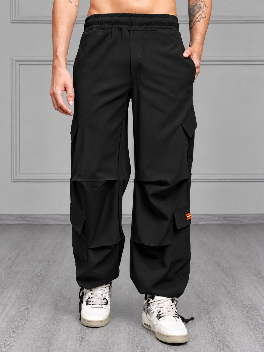 RELAXED FIT MULTI POCKET CARGO PANTS BLACK