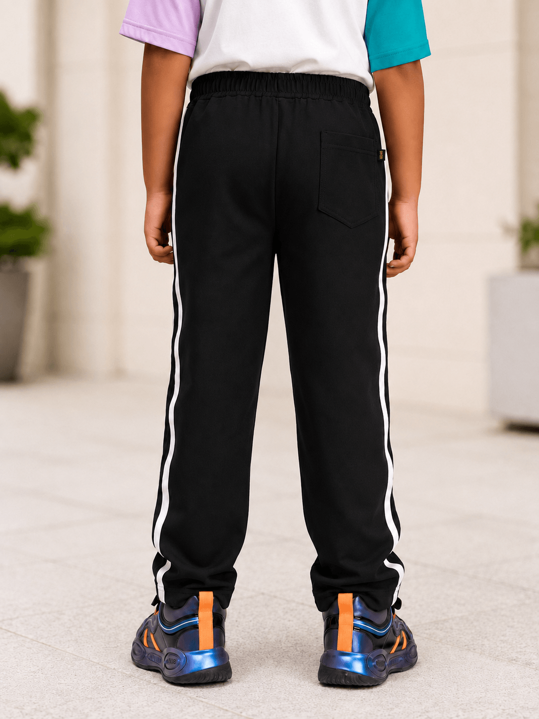 SPORTY STRIPE JOGGER FOR BOYS AND GIRLS BLACK