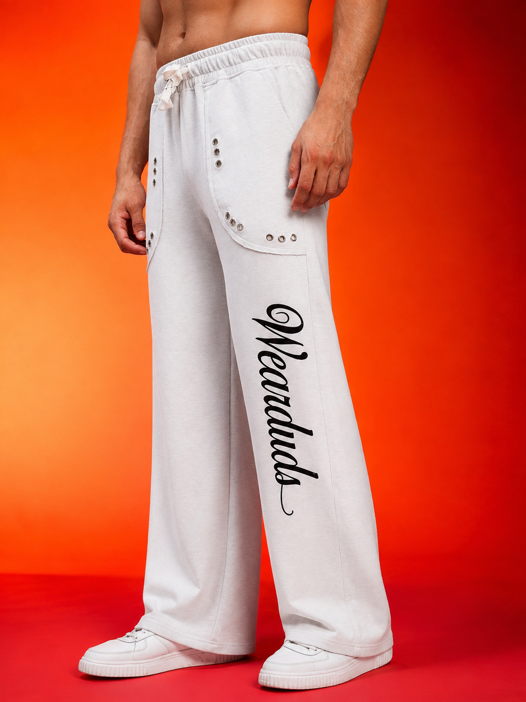 STREETWEAR LOOSE-FIT GRAPHIC JOGGERS WHITE