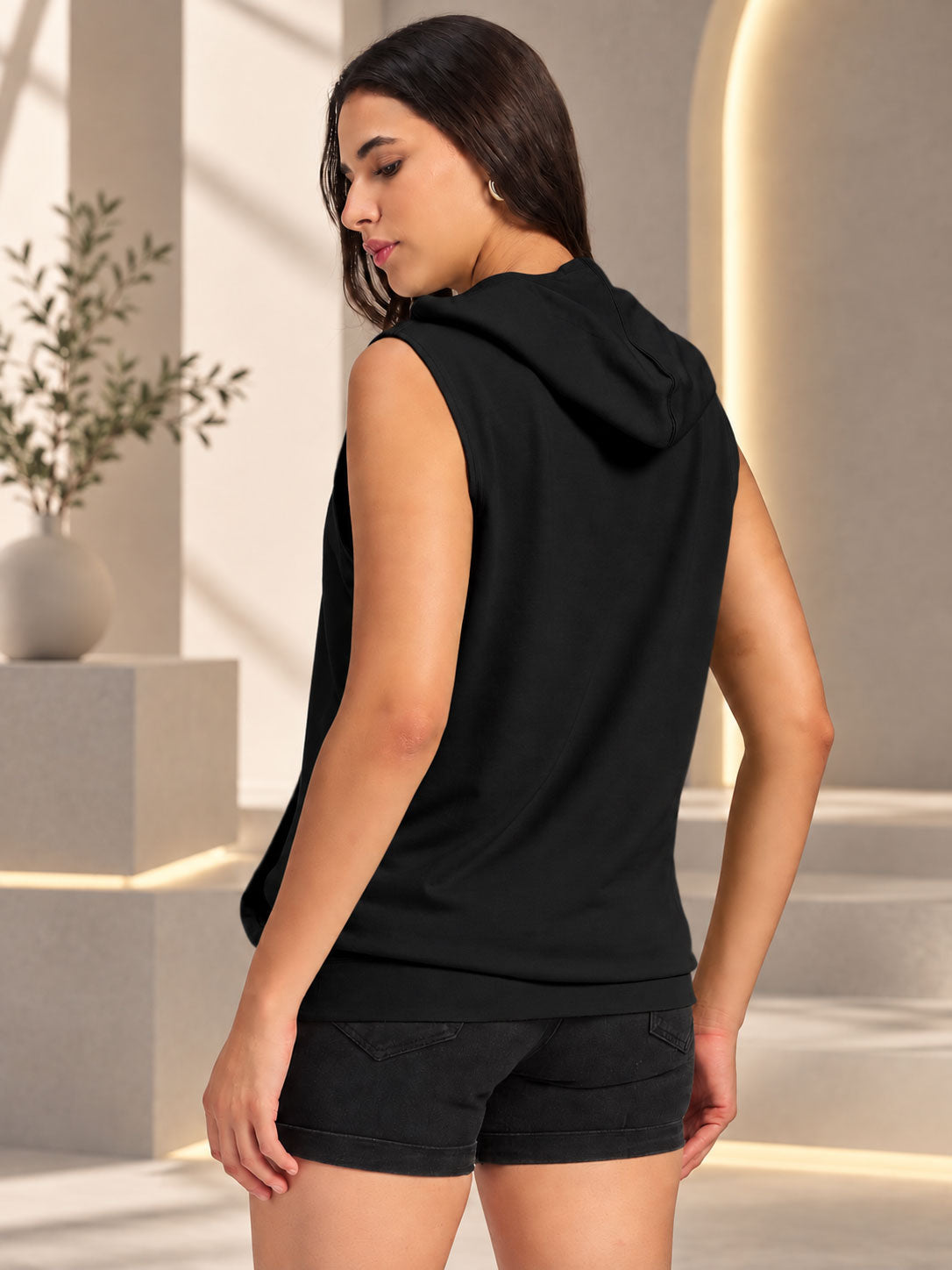 WOMEN ZOOTOPIA GYM HOODED T-SHIRT BLACK