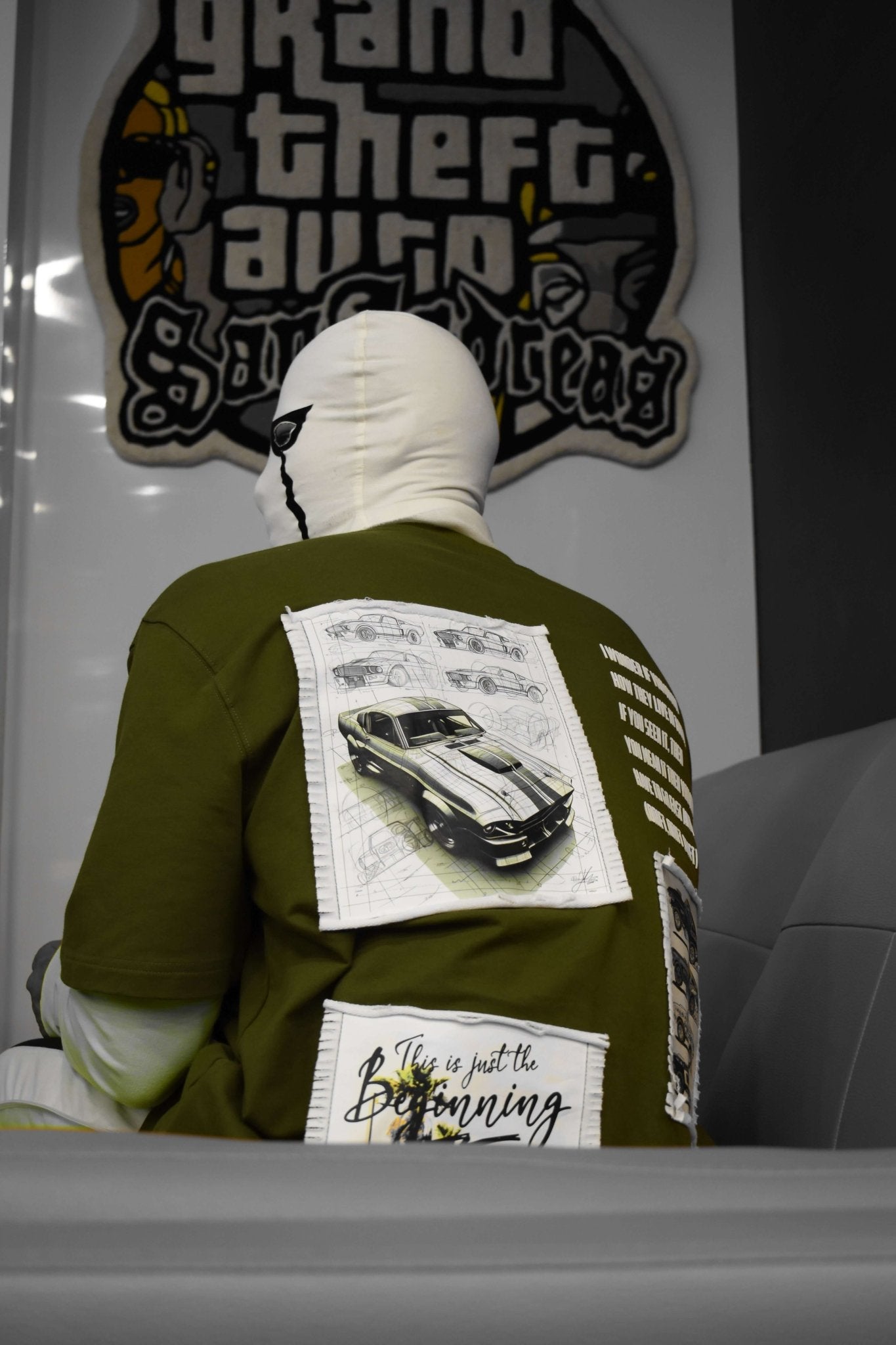 FORD MUSTANG DESIGNER OVER - SIZED T - SHIRT OLIVE GREEN - T-shirt