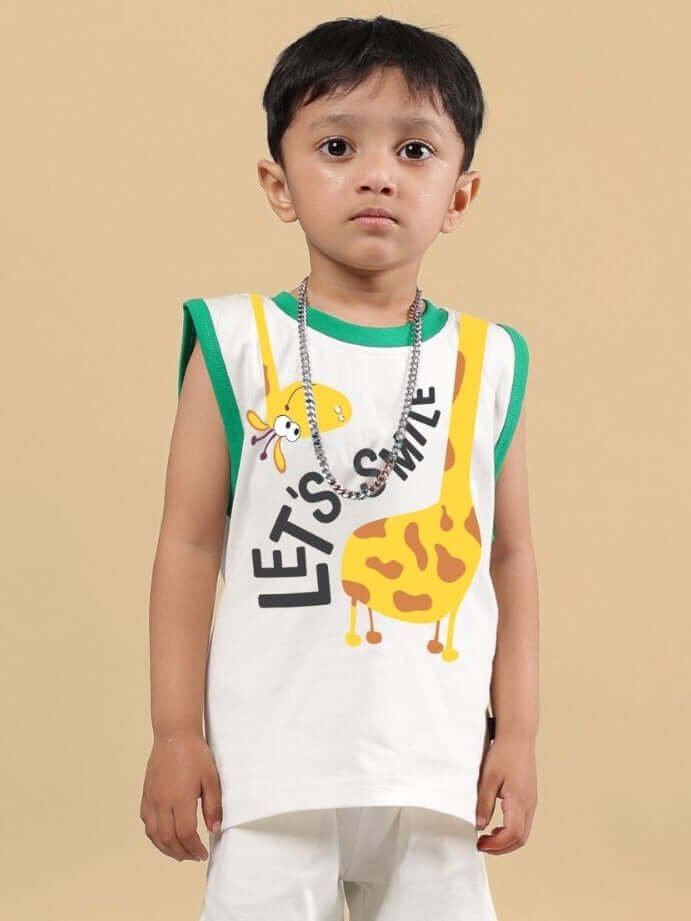 Boy wearing LET'S SMILE T-SHIRT FOR BOYS AND GIRLS OFF WHITE with giraffe print