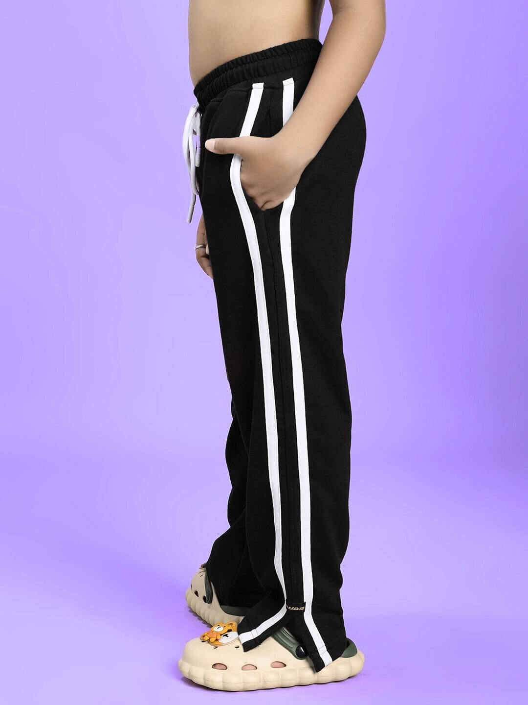 MOSCOW RELAXED FIT JOGGER FOR BOYS AND GIRLS BLACK - KIDS JOGGER