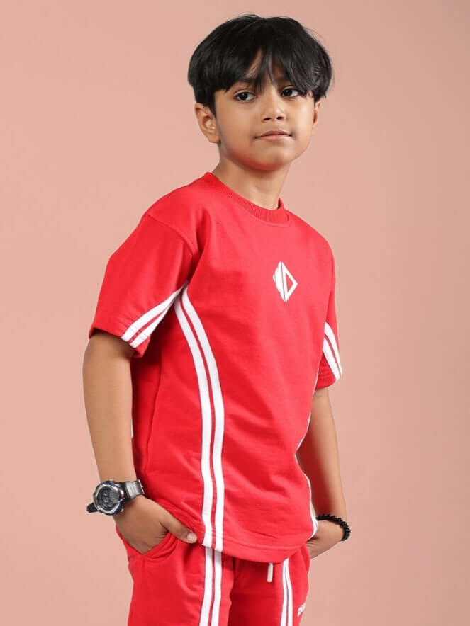 Red OUTLOOK t-shirt for boys and girls with white stripes, made by DUDS, featuring a casual fit and stylish design.