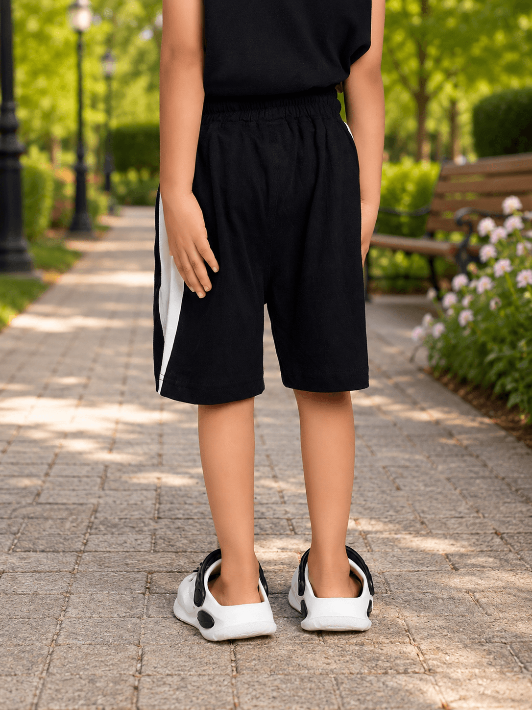 PANDA POP COOL SHORTS FOR BOYS GIRLS BLACK, stylish sporty shorts for kids in black, perfect for active days.