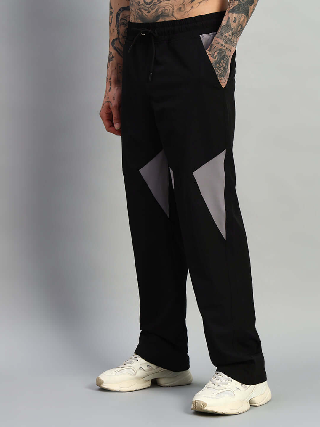 Ranger Relaxed Fit Cargo Pants in Black with Custom Fit Option for Prepaid Orders
