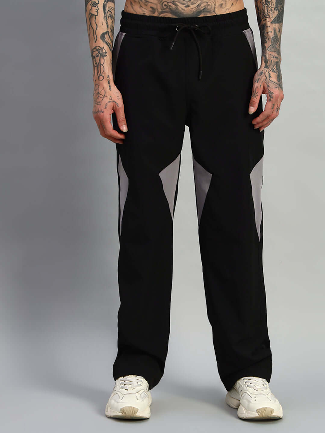 Ranger Relaxed Fit Black Cargo Pants with Custom Fit Option for Personalized Comfort and Style