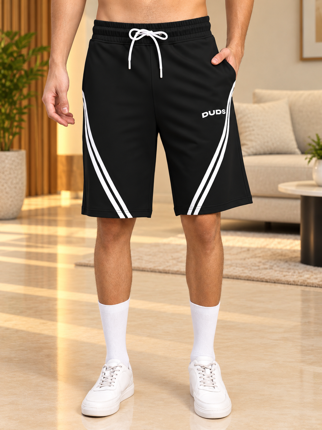 STAR JUMPER REGULAR FIT SHORTS BLACK - Wearduds, view 1