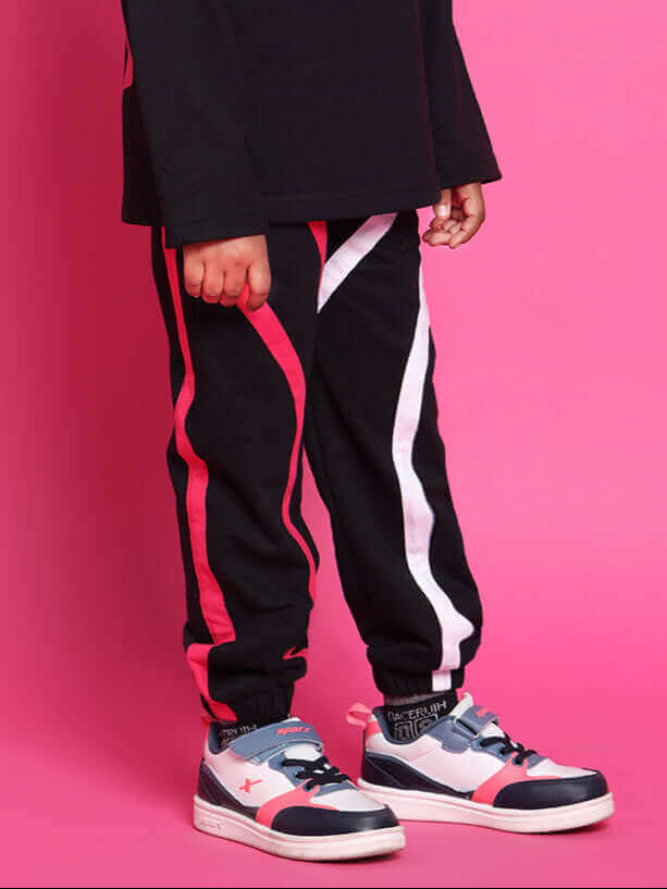 Black SUPER CHAMP co-ord for boys & girls with pink and white stripes, made from premium cotton fabric. Stylish and comfortable.