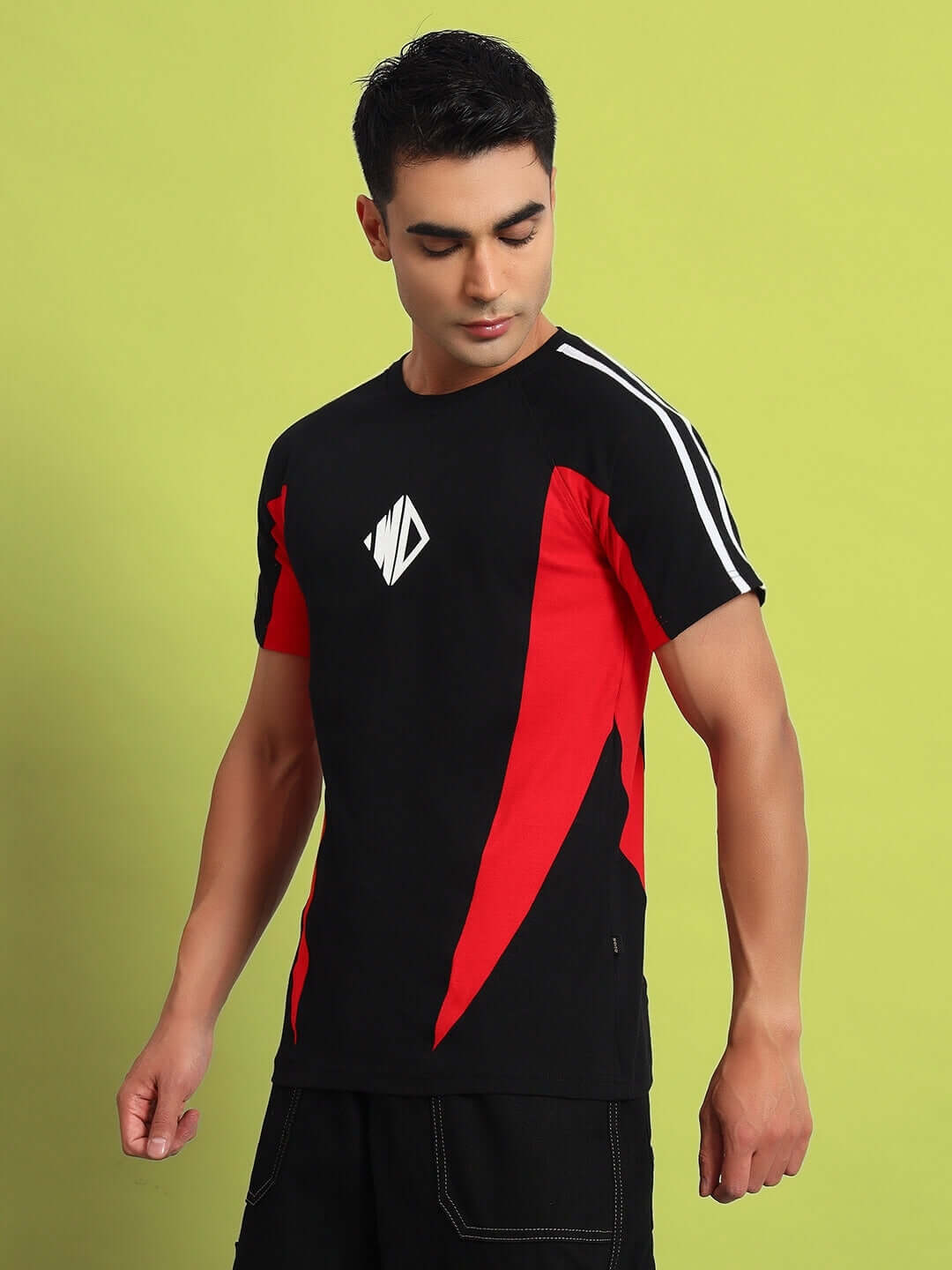 TOPLINER regular T-shirt in black and red with premium cotton fabric, worn by male model, showcasing stylish design and comfortable fit.