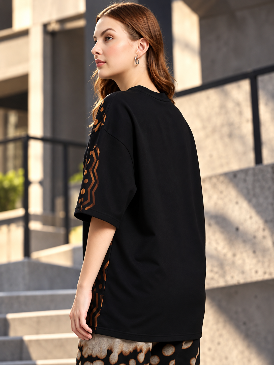 WOMEN SHADOW SWIRL TIE-DYE T-SHIRT BLACK - Wearduds, view 3