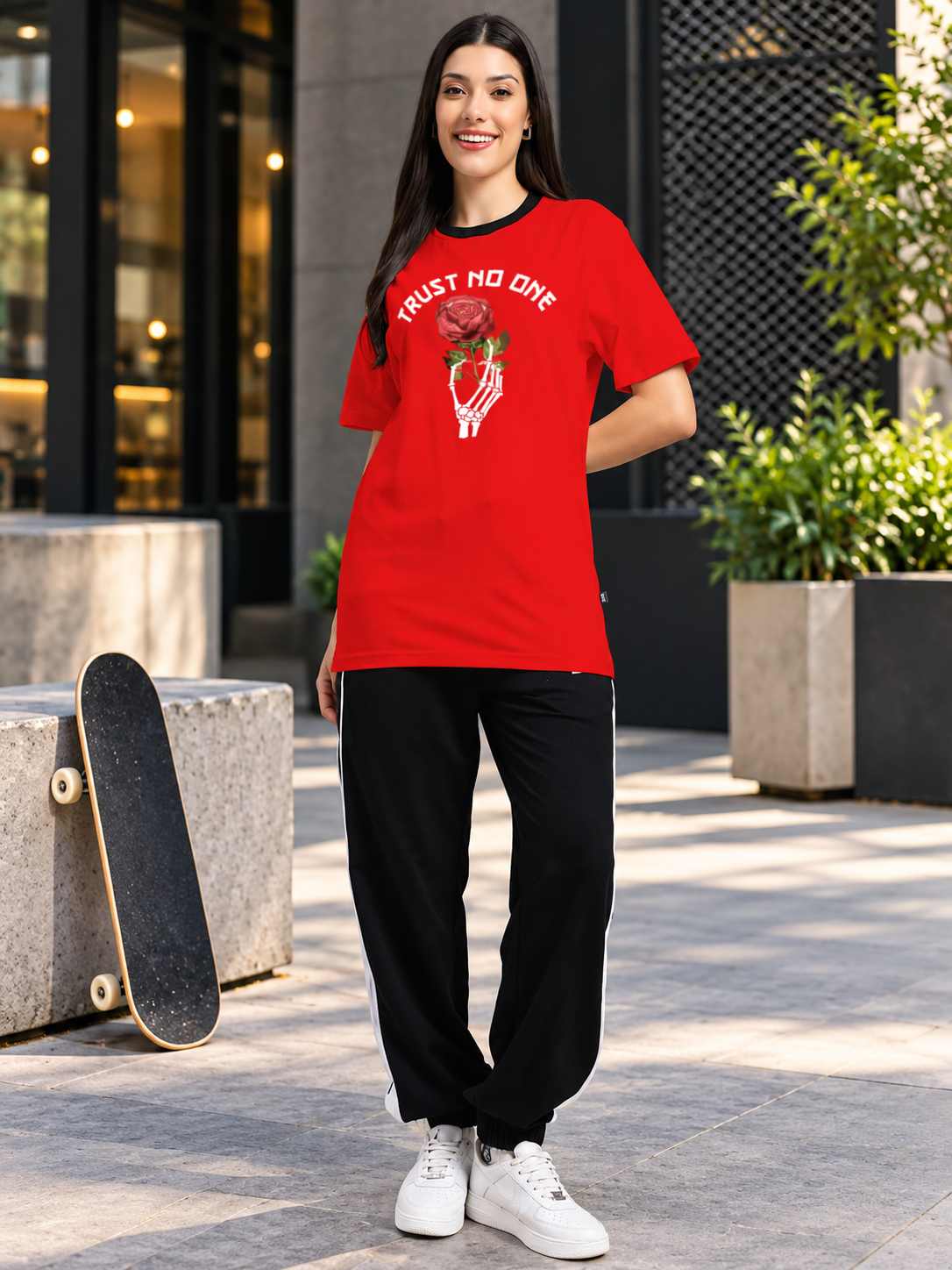 WOMEN TRUST NO ONE REGULAR FIT PRINTED T-SHIRT RED
