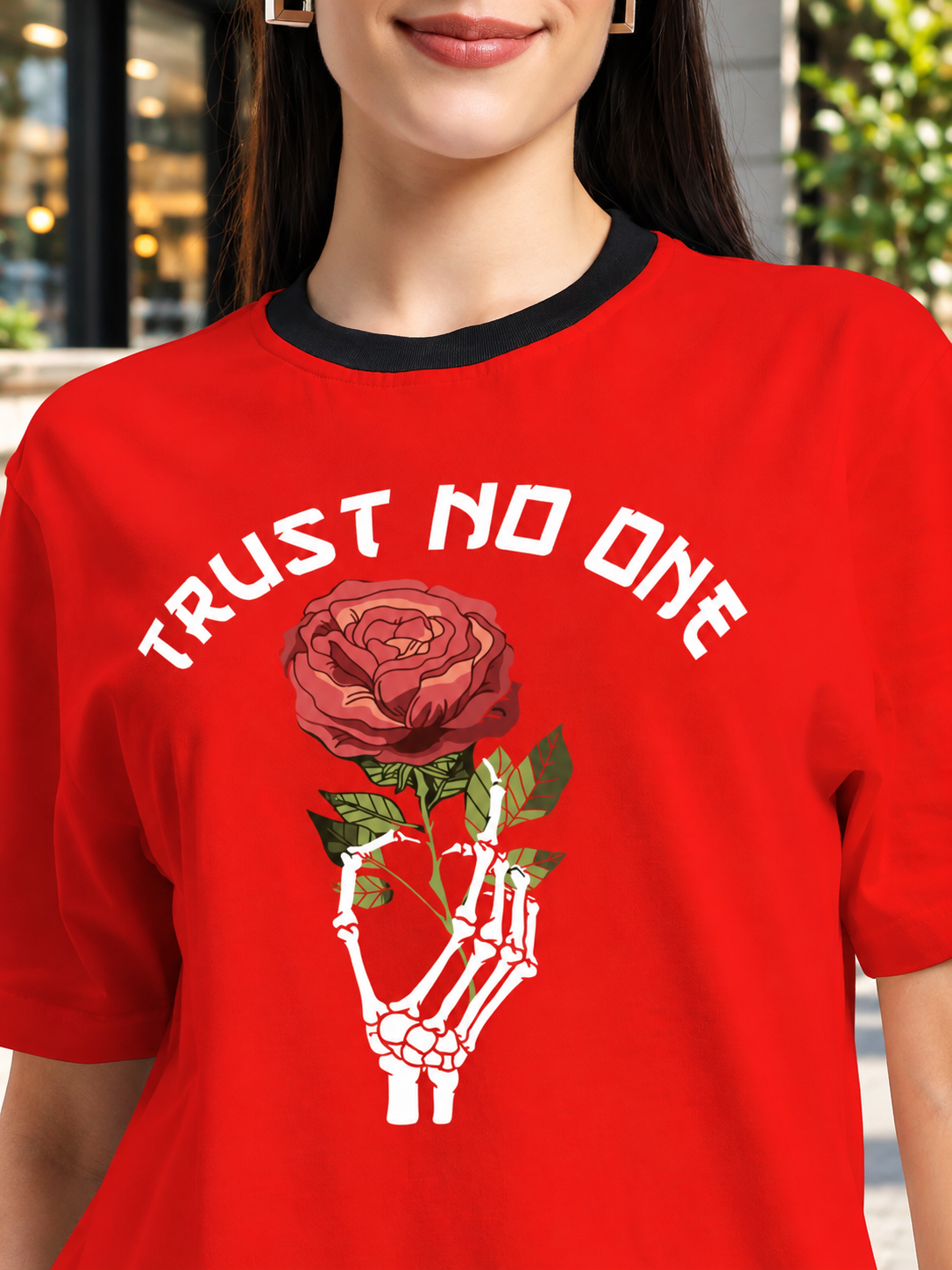 WOMEN TRUST NO ONE REGULAR FIT PRINTED T-SHIRT RED