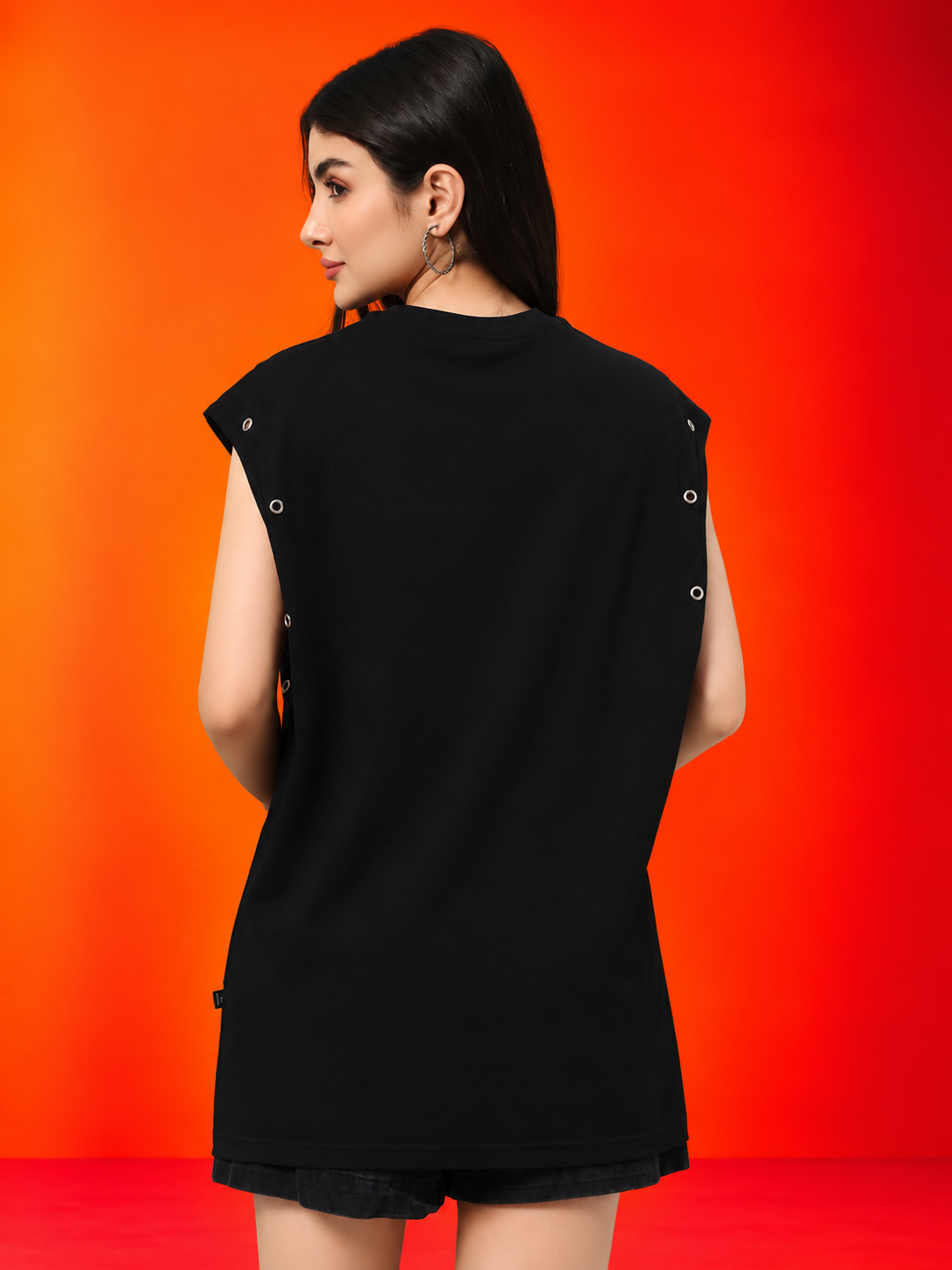 WOMENS ALVEN OVERSIZED T-SHIRT BLACK - Wearduds, view 3