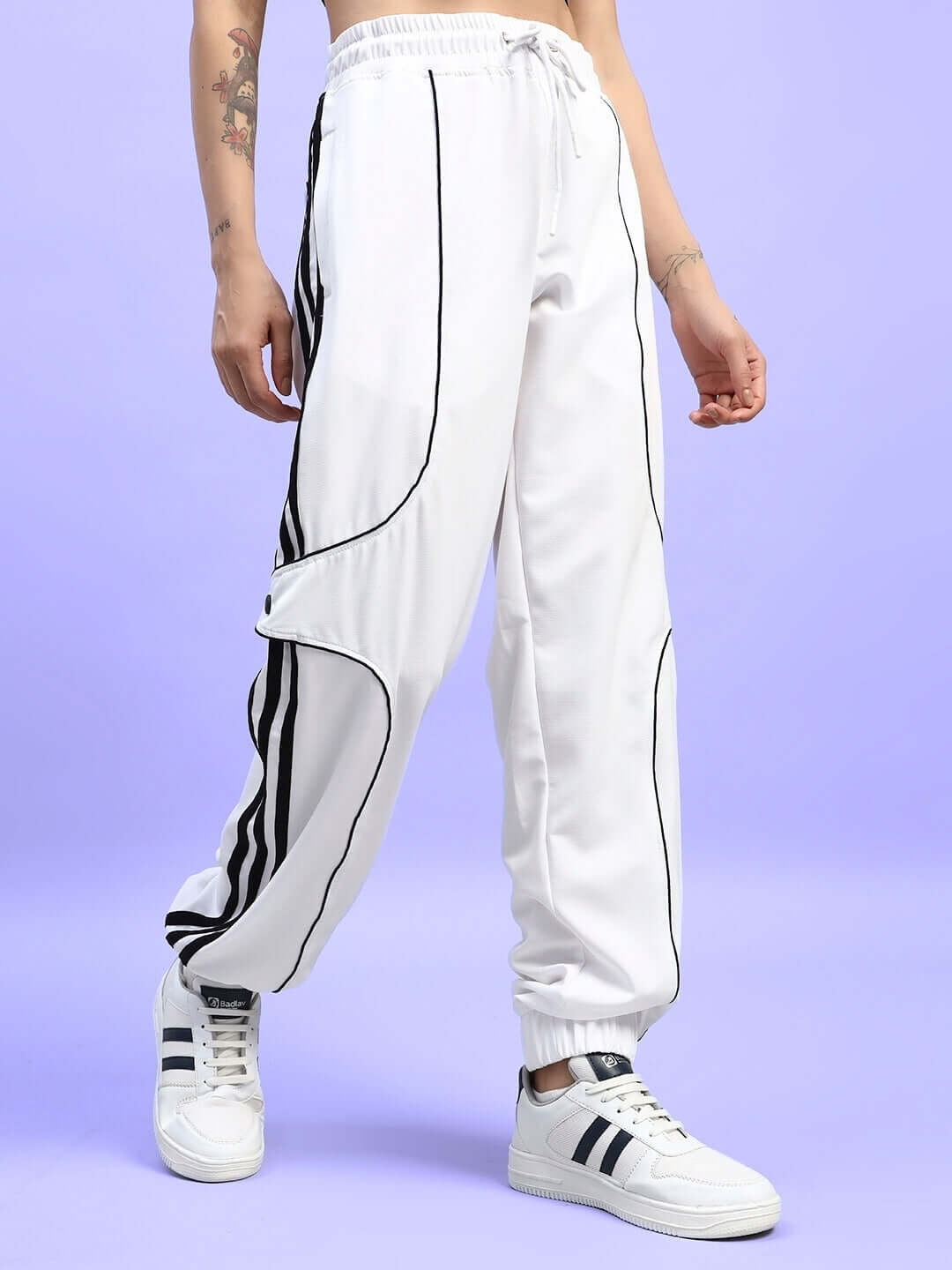 WOMEN'S BOLSON STRIPES RELAXED-FIT JOGGERS WHITE with black side stripes, comfortable fit for casual wear.
