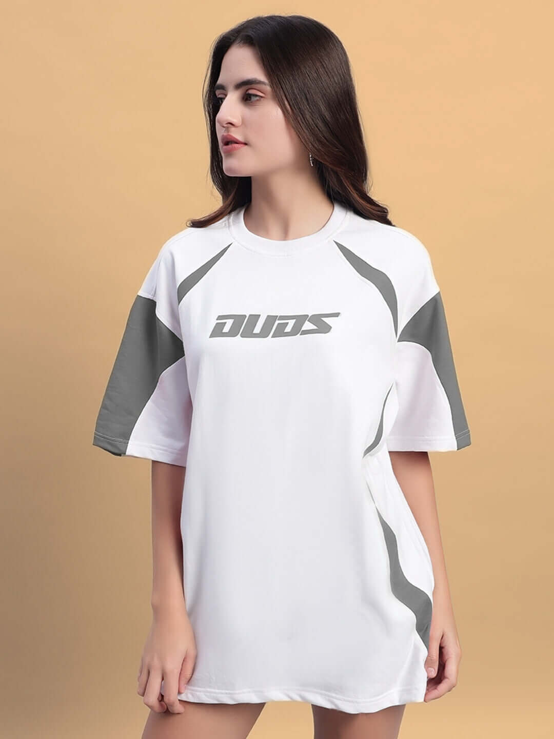 Women's oversized white grey T-shirt in premium cotton fabric, featuring a modern design with comfort fit and style.