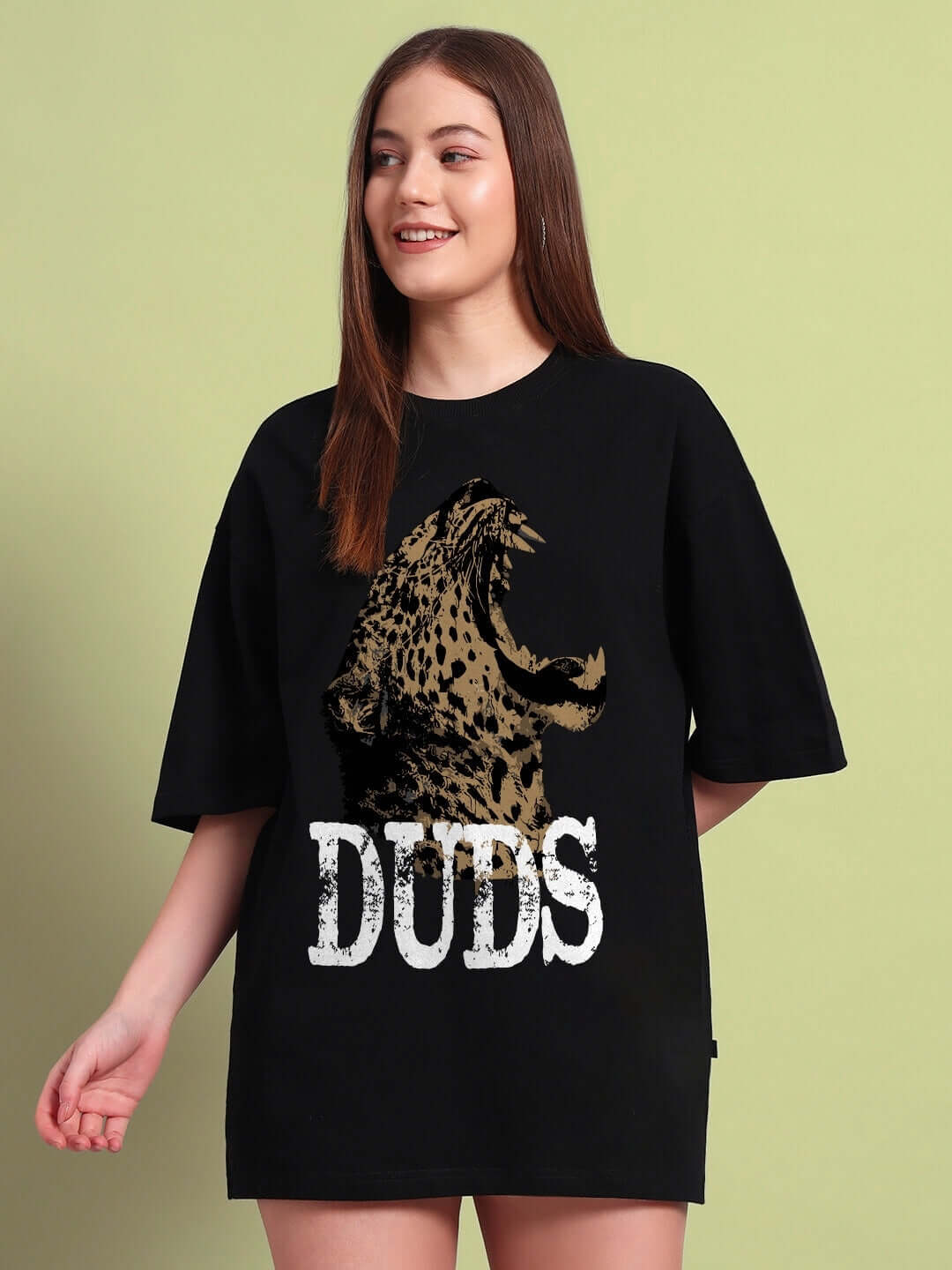 WOMEN'S ROARING THUNDER PRINTED OVERSIZED T-SHIRT BLACK Color